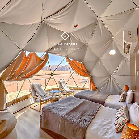 Rum Island Luxury Camp & Bubbles Hotel Wadi Rum Exterior photo