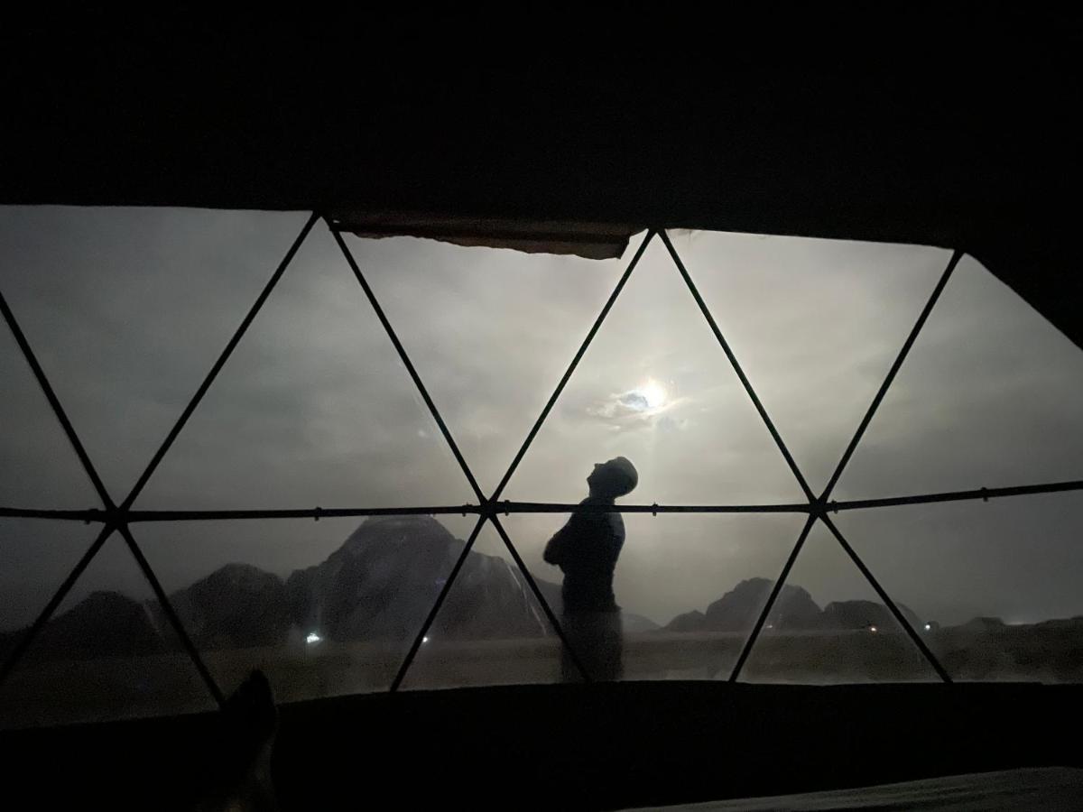 Rum Island Luxury Camp & Bubbles Hotel Wadi Rum Exterior photo