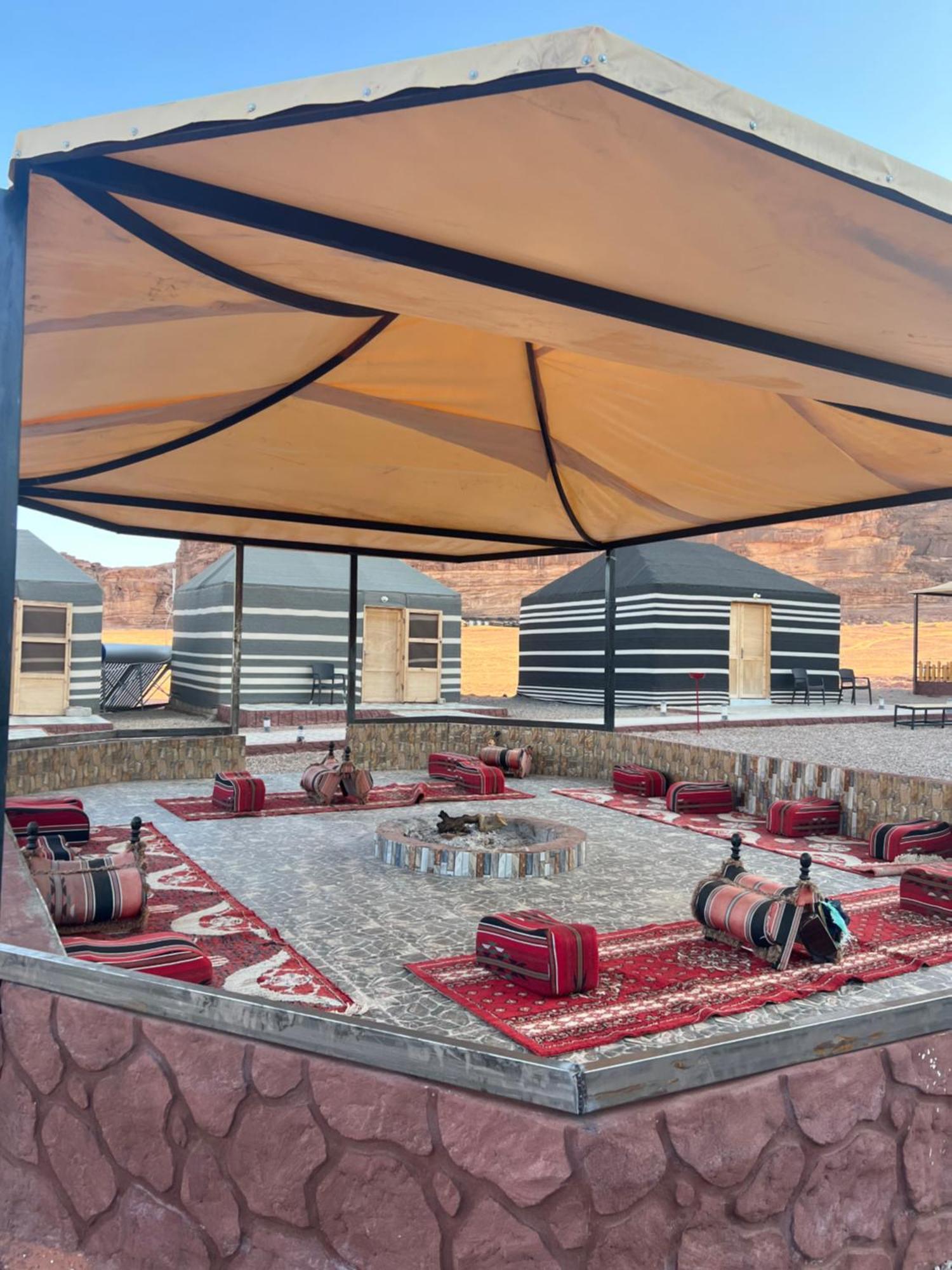 Rum Island Luxury Camp & Bubbles Hotel Wadi Rum Exterior photo