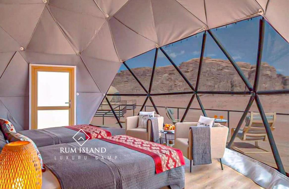 Rum Island Luxury Camp & Bubbles Hotel Wadi Rum Exterior photo