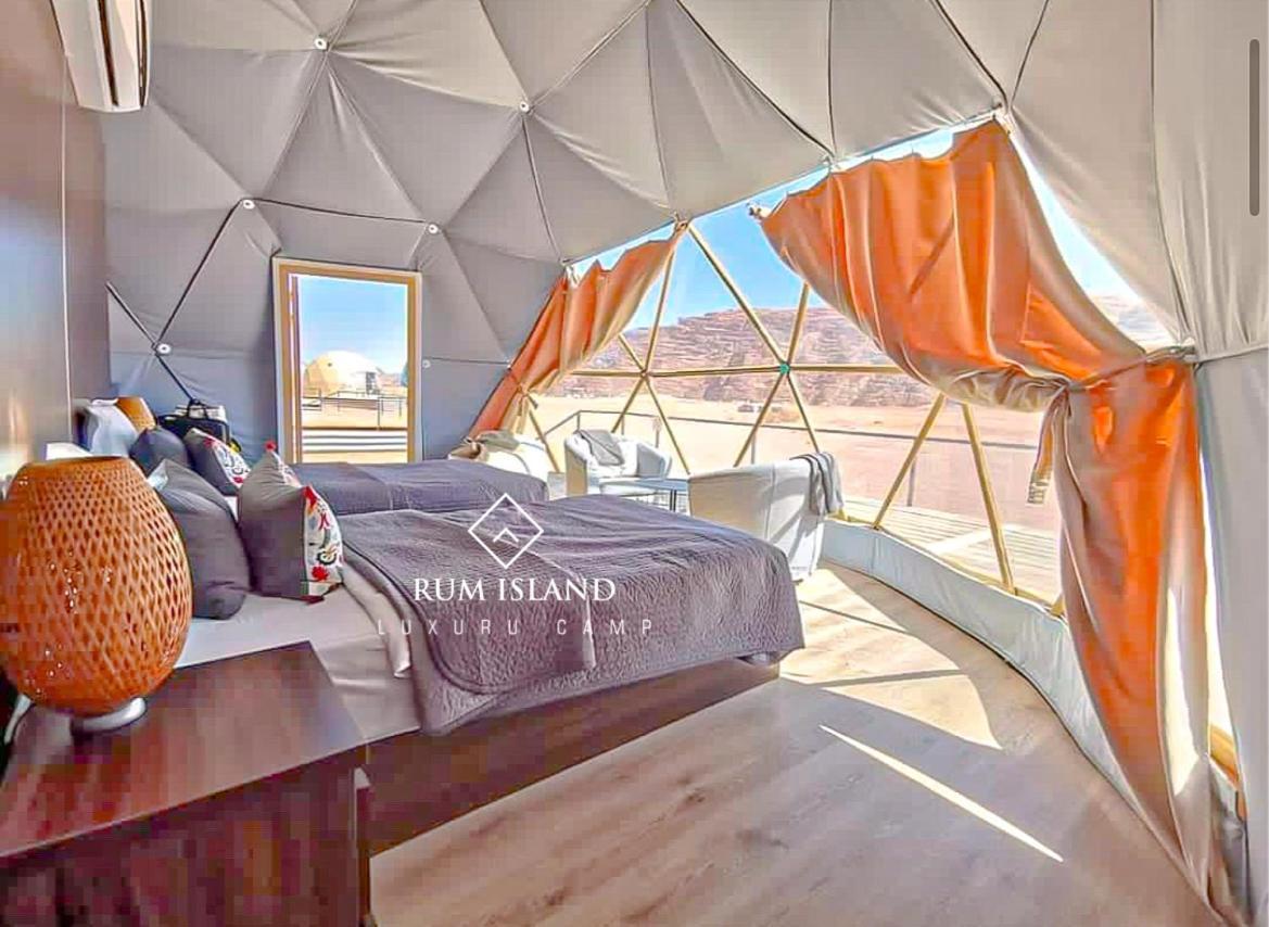 Rum Island Luxury Camp & Bubbles Hotel Wadi Rum Exterior photo